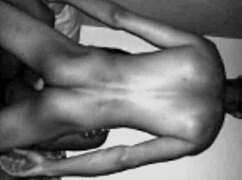 Skinny girl explores phat butts in homemade hood safari 😍