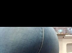 Chaparra in Tight Jeans Spotted at Oxxo Store Counter