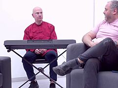 lainai and ohana petite 18+ girls chat about their fun adventures together, sharing laughs and secrets in a cozy spot