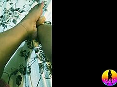 latina brunette's athletic foot therapy leading to intense release 😏