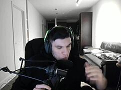 Join the scuffed webcam orgy with scarlet, joycgee, bertycuss, and jenna part 2