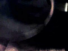 Watch this skinny Thai girl give an amazing blowjob?