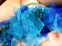 Watch this chubby couple party in the kitchen?