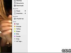 Amateur masturbates ass on webcam in raw live sex