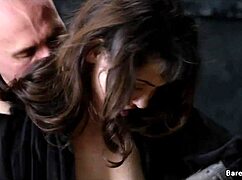 audreyz of velithar plays a seductive maid for the warrior at baremaidens. she rides him wild.