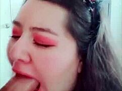 lizren enjoys oral pleasure from diablita chilena in a sensual encounter