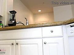 Man, I’m just watchin’ Kendra clean the kitchen, ya know?