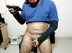 Too Closeup My Dick, Watching Mobile Porn Feels So Raw and Intense Right Now