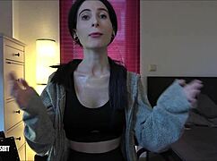 lick my sweaty feet, lou nesbit and lia louise style