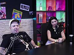 ela sente emo��o no dp anal com tr�s paus