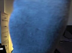 lick my sweaty feet, lou nesbit and lia louise style