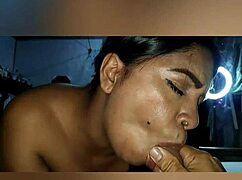 Descubro que mi primo ve porno y le doy rica mamada 😋