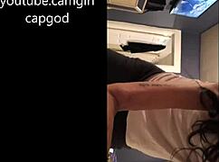 ketlyd d flaunts her curves on ig live!