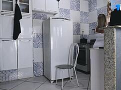 Visiting Friend's House for a Casual Meetup