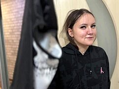 Carolina Gray and Stacy Starando feel the thrill of stealing the most expensive diamond.