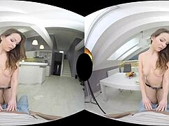 Caroline Ardolino masturbates intensely