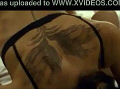 natalie portman says, 'lick my wet pussy, mila kunis' in lesbian scene