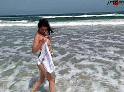 African Woman Walks Naked On Southern Beaches After Intense Sex