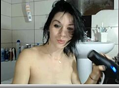 Desireduffy Takes A Bath In Web Chat!
