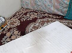 My girlfriend enjoys closeup fucking sessions.