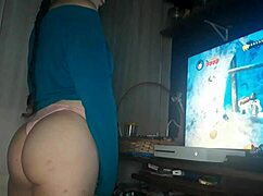 Gamer Girl Engages In Intriguing Play With Me During High Definition Session