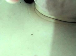 Hey, I'm so horny, kiss my mouth and lower lips, kiss all over my body!