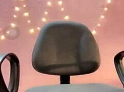 jin xinh bunny performs a live show with full face and talking