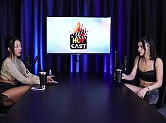 o físico não importa prefere um homem inteligente e se transar com um ruim ela goza batendo siririca e com squirt - debora andrade sheer red