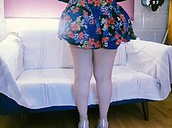 Peruvian milf and Mexican amateur caught in voyeur's homemade touch, begging to undress