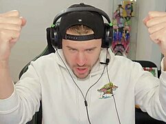 Traumatized by One Piece game on a bigger boat with uncensored deepthroat and creampie