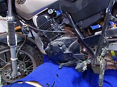 i'm a small titted latina blowin and fuckin the mechanic for a facial