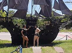 chillin with my girl paty and her big ass at the beach 😎