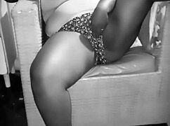 i got so turned on watching my married aunt's tasty pussy.