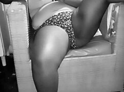 i got so turned on watching my married aunt's tasty pussy.