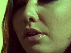 हैंडकफ्ड बिग टिट हॉटवाइफ रॉक हार्ड कॉक चूसती