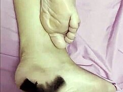 Haciendole Cosquillas En Los Pies Antes De Una Sesion Intensa