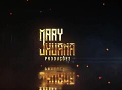 bbw mary jhuana fingers her big ass solo