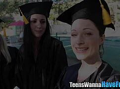 Amateur Teen 18+ Lesbians Explore At Party