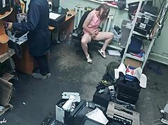 This slutty blonde just masturbates in public next to a total stranger, wild! 😲