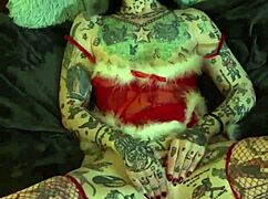 Milf On The Shelf Achieves Christmas Solo Orgasm With Fingering And Clit Play