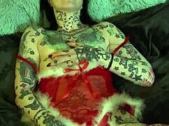 Milf On The Shelf Achieves Christmas Solo Orgasm With Fingering And Clit Play