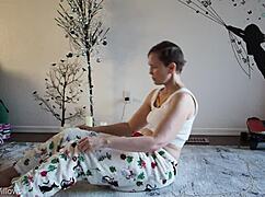 Wanna join my yoga lesson for shaved pussy tips?