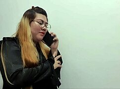 Checker Kinantot in Stockroom Encounter