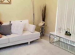 nina kayy licks and fucks big pussy lips in lesbian cunilingus!