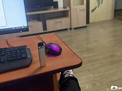 Boldly Stopped Work To Pound Girlfriend's Pussy In Pov