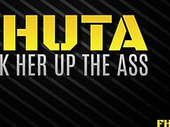 Petite Holly Hendrix Takes a Huge Cock in Her Tight Ass 😍