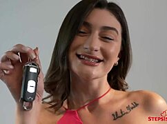 Car For Pussy With Madison Summers!