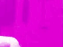 Deutscher BDSM: Devoter Sklave kriegt harte Schläge von strenger Domina