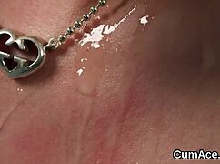 this spicy model is getting a cumshot on her face while sucking 😋