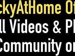 Sexy Diva Vicky Vette Rubs Her Wet Pussy